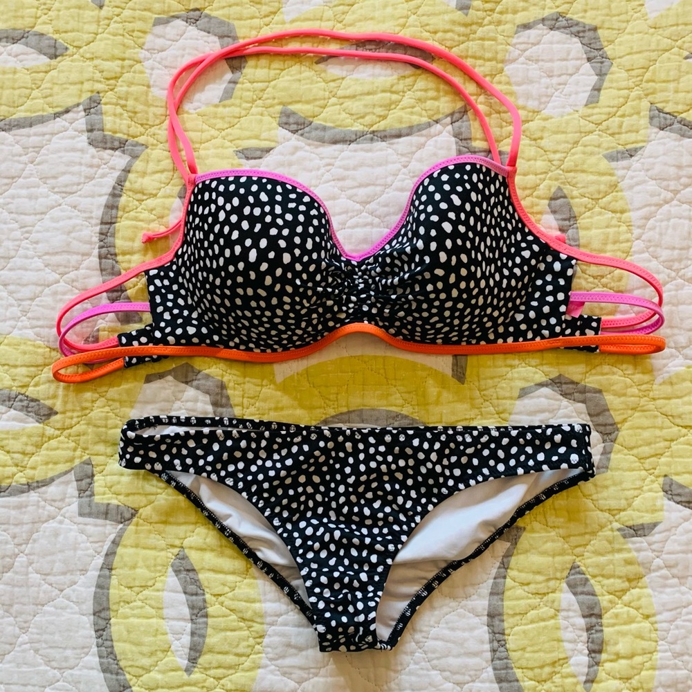 Victoria Secret Getaway Halter Bikini Top/Bottom